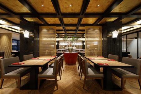 ＜連携不可＞【THE HOTEL SANRAKU KANAZAWA 】平休日1泊朝食付 ペア宿泊券《スイートツイン》