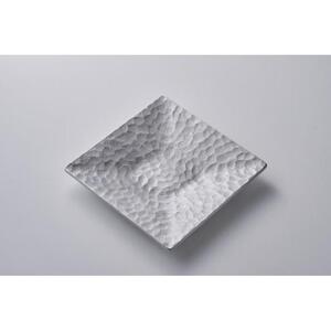 「ひんやり」をキープしてくれるアルミ鋳物のアペタイザープレート