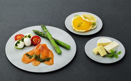 「ひんやり」をキープしてくれるアルミ鋳物の菓子皿セット（Flat Lサイズ / Sサイズ）