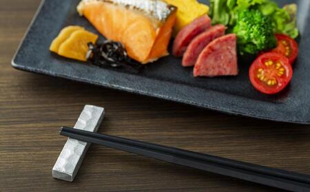 モダンなアルミ鋳物のカトラリーレスト(KAMAHACHI bar S 5本セット)