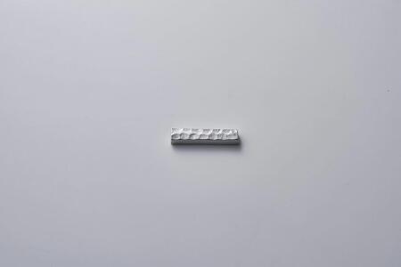 モダンなアルミ鋳物のカトラリーレスト(KAMAHACHI bar S 5本セット)