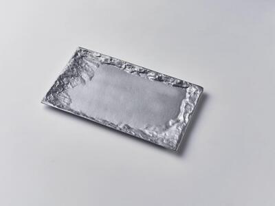 「ひんやり」をキープしてくれるアルミ鋳物のアペタイザープレート(Mt. plate L)