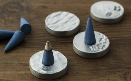 一つで何役も！モダンなアルミ鋳物のカトラリーレスト（Round Piece 4種セット）