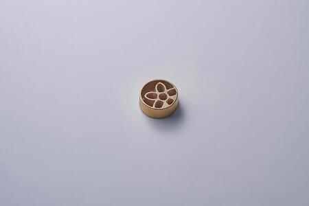 花をみずみずしく長持ち!銅合金製 針のない剣山と金属釉 水盤のセット(Garden Sサイズ)