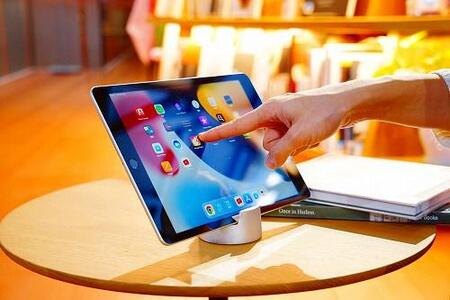 Tablet stand / ライフスタイルモデル for Bronze