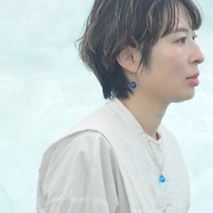 【Soukore】ガラスアクセサリー・ブルー・ネックレス(ゴールド)【1626341】