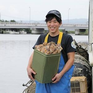 山口水産の能登かき　殻付き一斗缶【配送不可地域：離島・北海道・沖縄県・東北・四国・九州】【1085910】