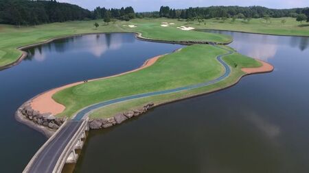 能登島ゴルフ＆カントリークラブ　1名様プレー券　昼食付［セルフ］【平日限定】※2024年7月以降順次発送予定