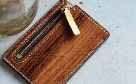【こだわりの革細工】ジッパー小銭入れ /「LEATHERS by Kei Arabuna」 革 財布
