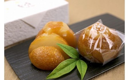 【輪島の歴史ある高級和菓子】老舗菓子店の柚餅子(2個入り)