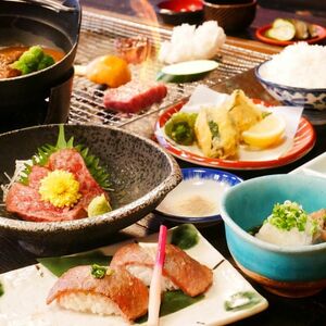 自然派な料理旅館 一里野高原ホテルろあんの選べる2種の飛騨牛夕食!1泊2食飛騨牛プランペア宿泊券_旅行券・チケット 宿泊券  _【1347033】