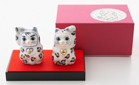 九谷love招き猫 小 ゆっきー ゆきお 台 敷物付き 石川県能美市 ふるさと納税サイト ふるなび