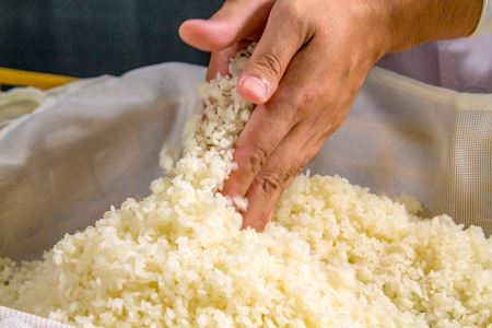 【鮮度抜群！冷凍便でお届け！】北海道産米のやわらかな生こうじ 2kg