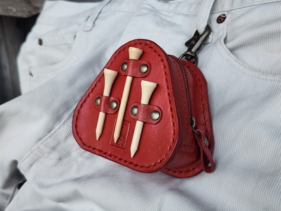 ゴルフボールケース　3個入り（レッド） 本革 牛革 ゴルフ ゴルフボール ゴルフ用品 ゴルフボールケース ケース おしゃれ オリジナル レザー職人 手縫い フウネレザーファクトリー [BFAJ100]