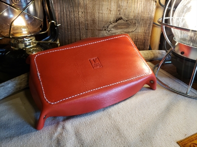 レザートレイ (レッド) 本革 牛革 本革 牛革 小物入れ 手縫い 雑貨 おしゃれ オリジナル レザー職人 フウネレザーファクトリー [BFAJ114]