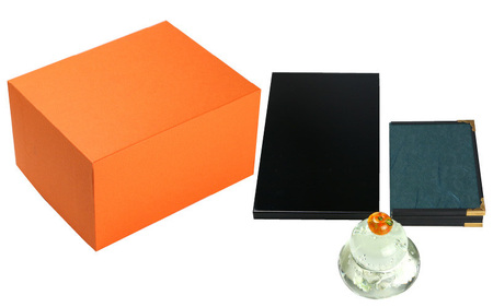 ガラスの鏡餅 小 透明 ＜コンパクトで便利！贈り物にも！＞ ／ かがみもち お正月 飾り 置物 新年 迎春 職人 手作り ハンドメイド ガラス細工 ガラス製品 インテリア 受注制作 [aw030-a001]