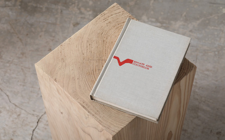 【削り出しの京若狭杉が癒す】杉のサイドテーブル「芯持ち」仕様 ナチュラル 家具