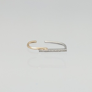 K18&Pt900　Diaコンビカラーイヤーカフ　GD-3074EC