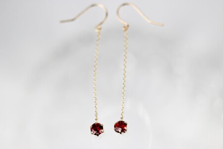 K10YG ガーネットピアス【KPG-1691】