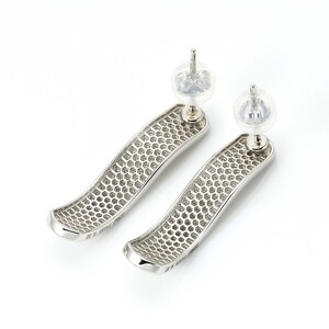 Deliciae パヴェ ピアス エレガントウェーブ(波) 天然ダイヤモンド【0.64ct】 PT950kf カード鑑別書付 KFPE24-1