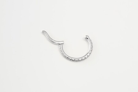 【プラチナ】0.12ct ハーフエタニティイヤーカフ/No.130