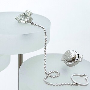 Deliciae PT900 ラペルピン アヒル 天然ダイヤモンド【0.950ct】PT900 ZBR-26