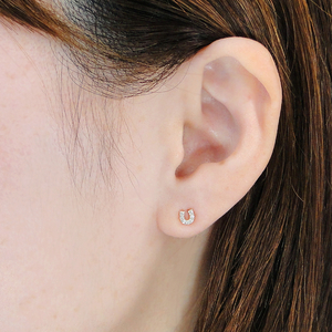 K10YG 馬蹄ダイヤモンドピアス(Fpe002)