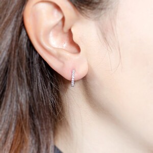 【ジュエリーの街、山梨県甲府市】ダイヤ0.20ct Pt900ピアリング　E4261P