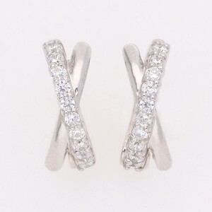 【ジュエリーの街、山梨県甲府市】ダイヤ0.20ct Pt900ピアリング　LE515P