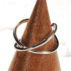 K10YG インフィニティモチーフ イヤーカフ (Fpe005)