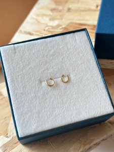 K18 バテイモチーフピアス(PE8052)