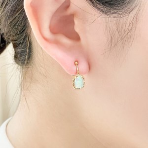 オパールイヤリング　管理番号685618