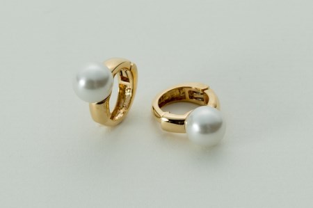 【ジュエリーの街、山梨県甲府市】8ミリ アコヤ真珠 K18 ピアリング 39-17Y