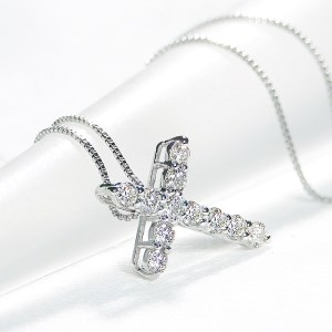 Pt ダイヤクロス(0.20ct)　PN 330630