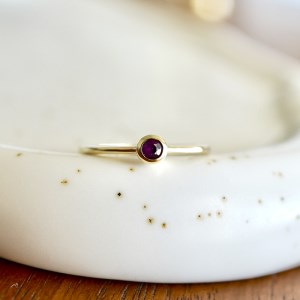 【ジュエリー】K10 イエローゴールド ルビー 一粒石 リング 指輪 保証書付 NR-1869