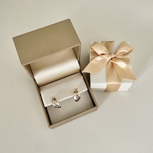 【ジュエリー】K10 イエローゴールド 地金 3連 輪 ピアス 保証書付 SE-1722