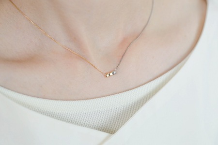 K18/Pt900 BLOCKデザイン ダイヤ スリーブロック バー ネックレス GD