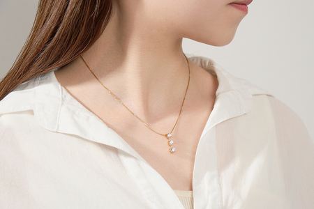 K18 1.0ct スリーダイヤモンドネックレス　63-8586