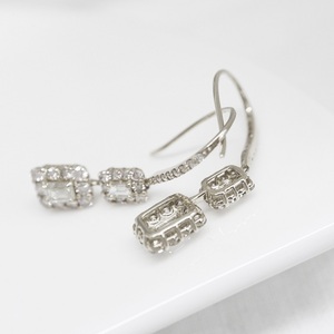 甲府市発 プラチナ ダイヤモンド ピアス 1カラット [PS-0839-1PT]