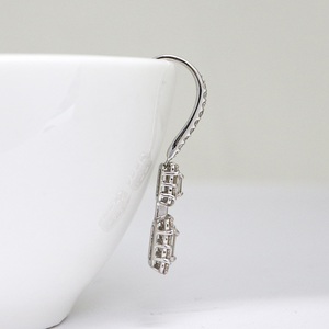 甲府市発 プラチナ ダイヤモンド ピアス 1カラット [PS-0839-1PT]