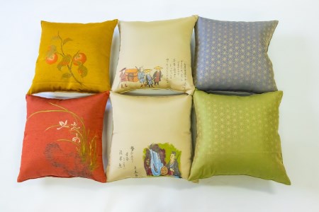 甲州織　羽毛クッション「松尾芭蕉」（リユース羽毛）