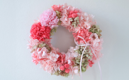 プリザーブドフラワーのカーネーションリース ピンク【1292206】