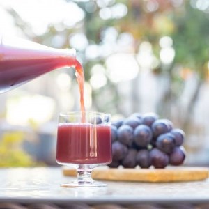 ぶどうジュース 1000ml 2本 葡萄の産地からお届けする 巨峰 100%贅沢ストレートジュース【1364407】