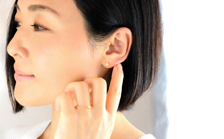 シンプルピアス　Ｋ18（誕生石）