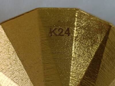 純金ダイヤモンド型オブジェ【極小 -1ｇ以上-】　K24　ゴールド　純金　金　24K