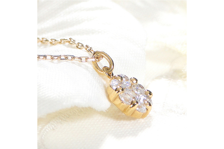 ネックレス K18YG イエローゴールド ダイヤモンド 0.3ct フラワー モチーフ 小ぶり ペンダント 【f024-k18yg】[株式会社オーダーメイドジュエリーメイ 山梨県 韮崎市 20742952]