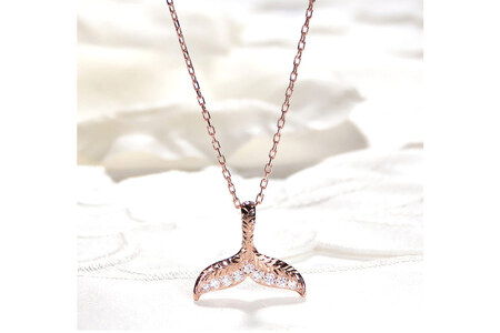 クジラ K18PG ダイヤ ペンダント ネックレス 【f204-k18pg】 / オーダーメイドジュエリーメイ / 山梨県 韮崎市 [20743566] アクセサリー チャーム ピンクゴールド ハワイ くじら 男女兼用