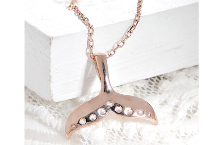 クジラ K18PG ダイヤ ペンダント ネックレス 【f204-k18pg】 / オーダーメイドジュエリーメイ / 山梨県 韮崎市 [20743566] アクセサリー チャーム ピンクゴールド ハワイ くじら 男女兼用