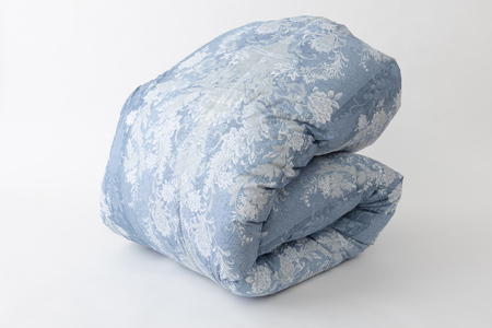 羽毛布団 シングル 冬用 本掛け  80番手サテン (アリーチェブルー 青 柄 )｜[川村羽毛 山梨県 韮崎市 20743608]