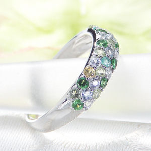 指輪 プラチナPT900 マルチカラー パヴェリング エメラルド ペリドット 花畑 緑系 誕生石 カラーストーン【f235-g-pt】 ALPAZ113